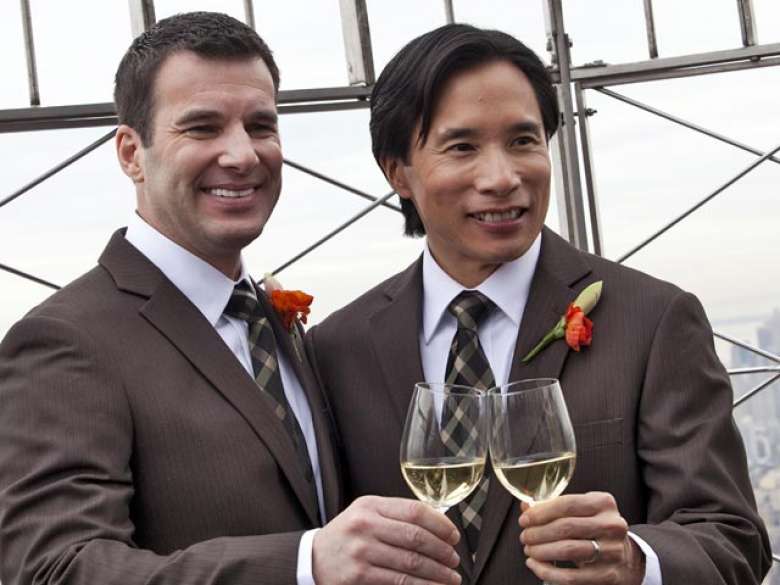 Таиланд однополые браки. Однополые браки. Однополая свадьба. Казахи однополый брак. Однополые браки в Исламе.