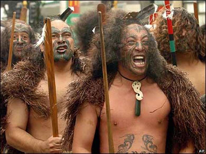 Кличка новозеландца 4. Полинезийцы хака. Майори племя новая Зеландия. Аборигены Маори. Племя Маори.