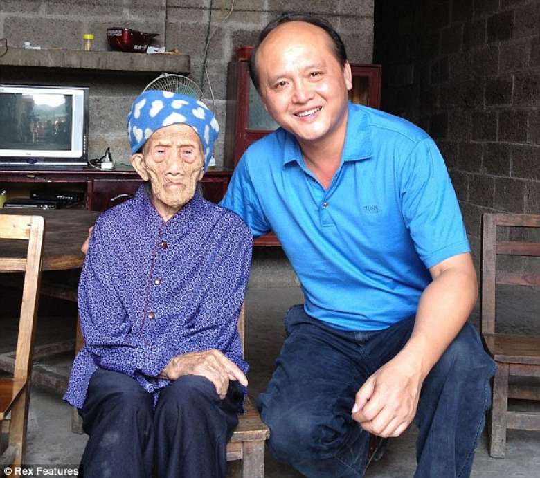 Человек который прожил. Самый долгожитель в Китае. Самый старый человек в Китае. Самый долгопроживший человек в мире.